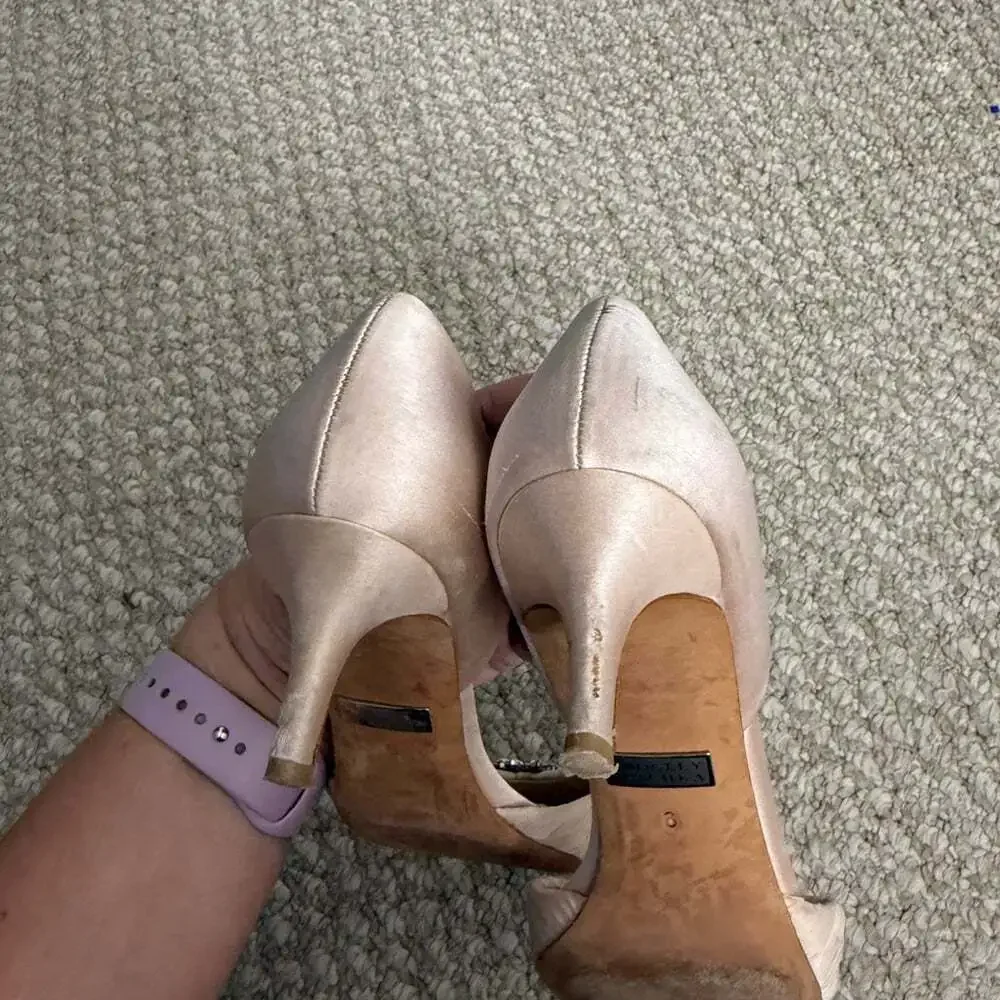 Badgley Mischka shoes Peep toe pink size 6